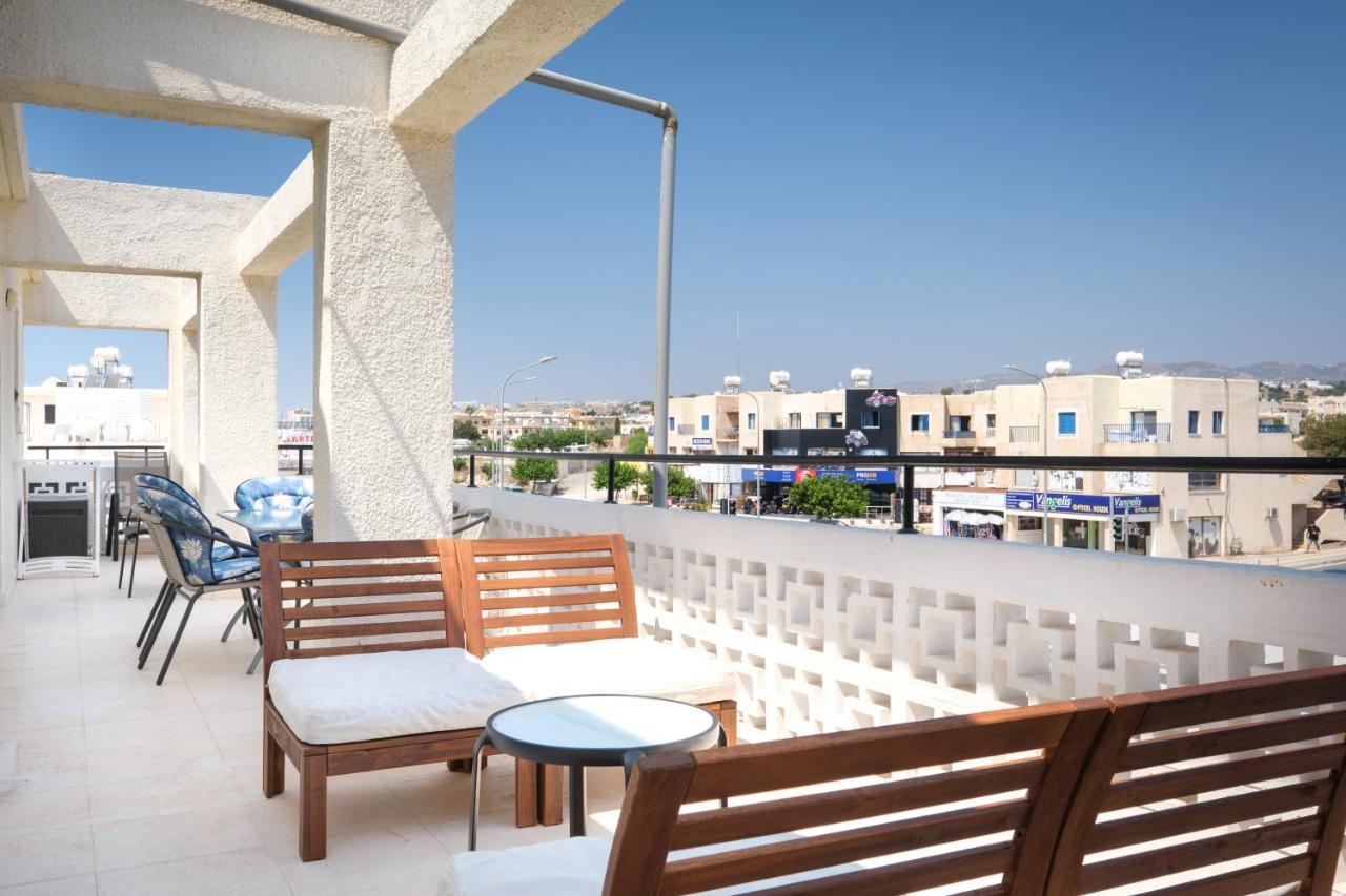 Seaview 3 Bedroom Kings Road Penthouse Paphos Buitenkant foto