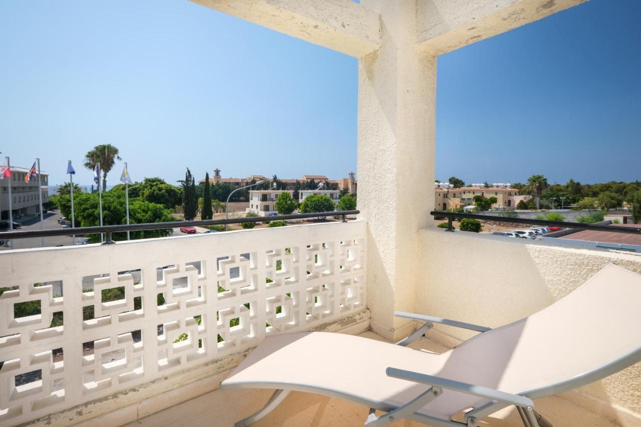 Seaview 3 Bedroom Kings Road Penthouse Paphos Buitenkant foto