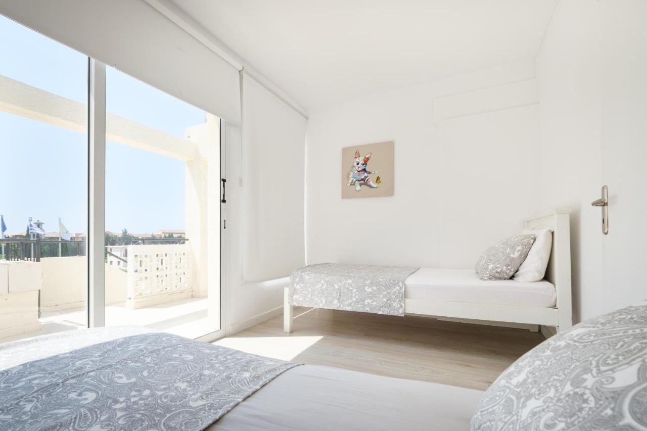 Seaview 3 Bedroom Kings Road Penthouse Paphos Buitenkant foto
