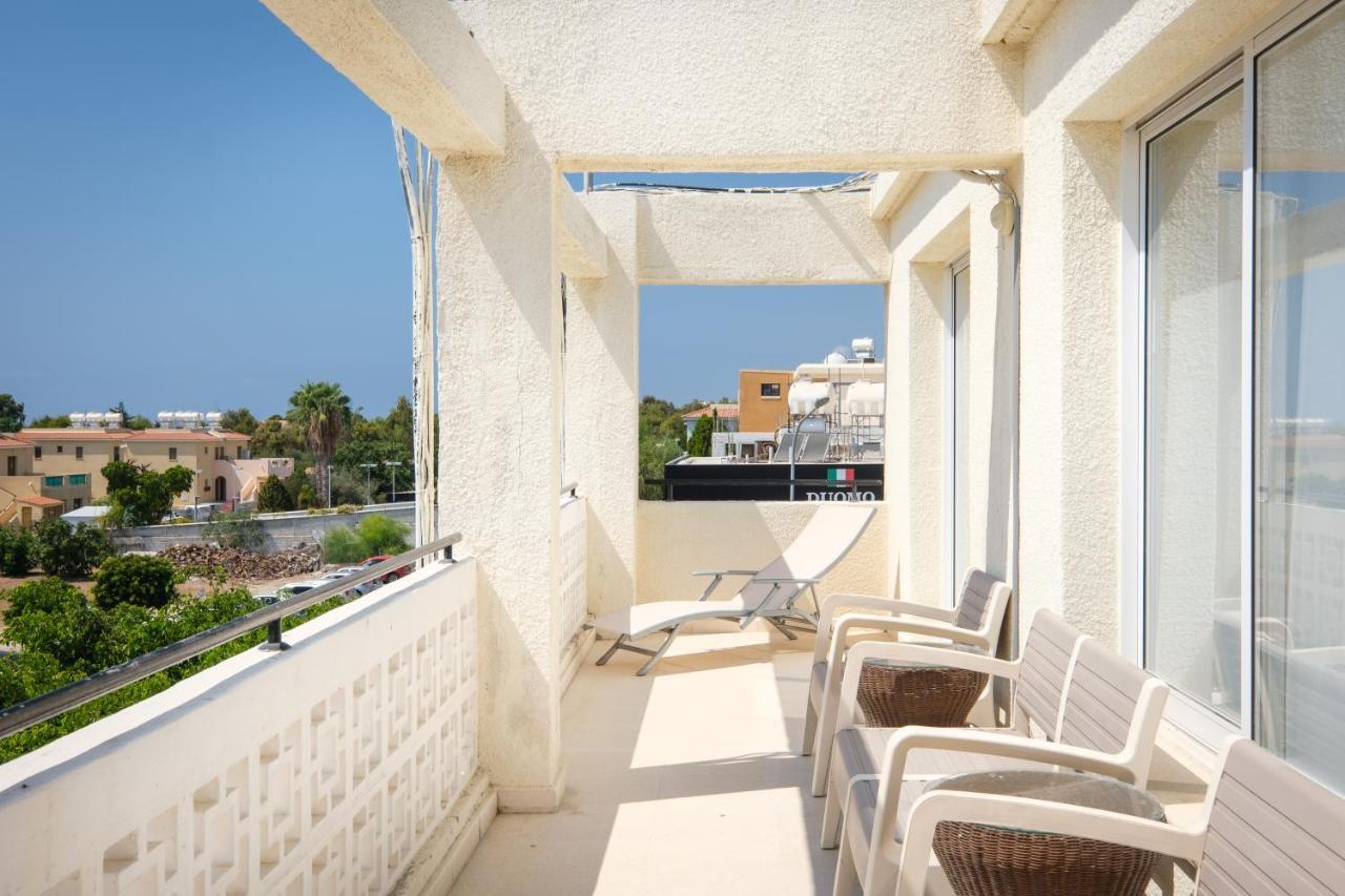 Seaview 3 Bedroom Kings Road Penthouse Paphos Buitenkant foto