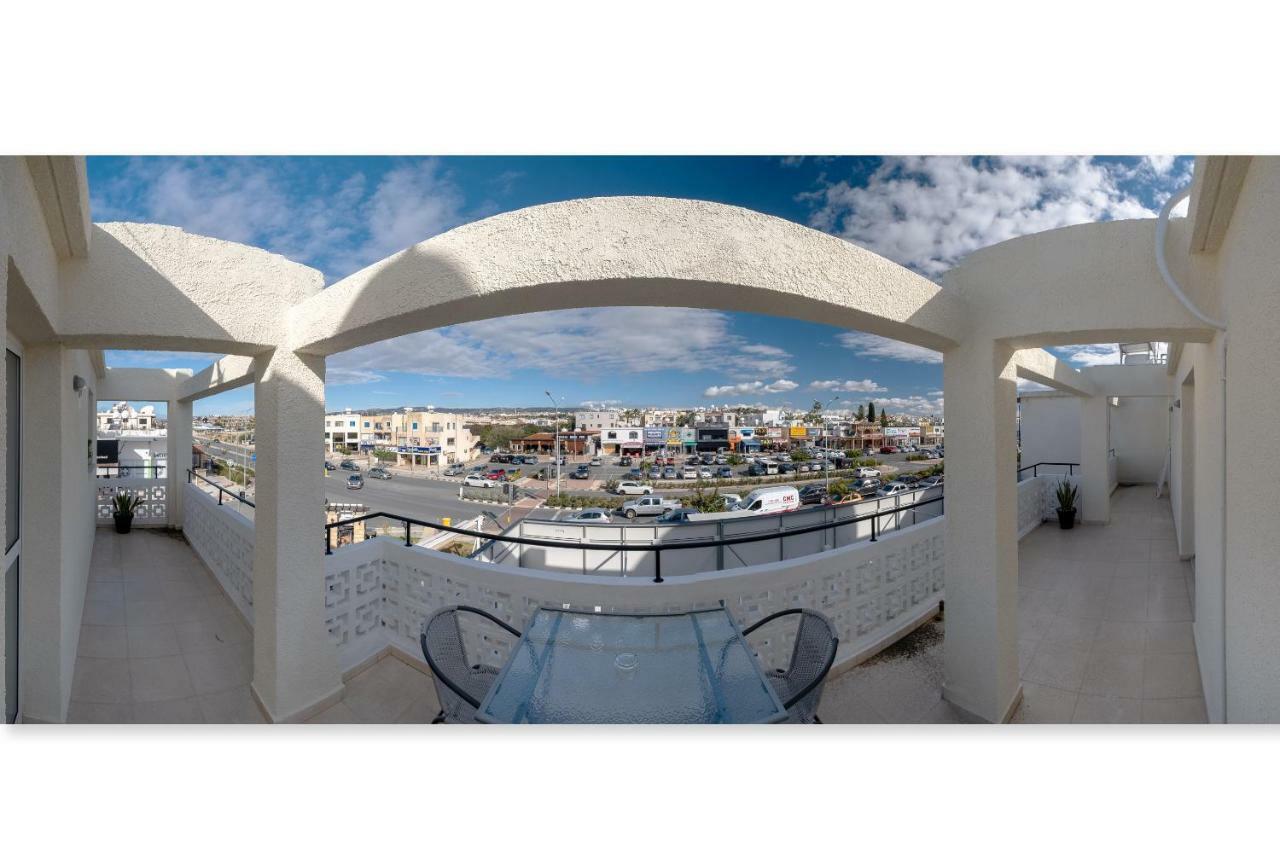 Seaview 3 Bedroom Kings Road Penthouse Paphos Buitenkant foto